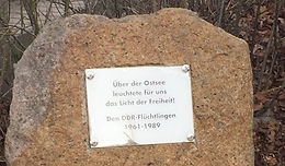 Gedenkstein Seebrücke Boltenhagen © B. Specht