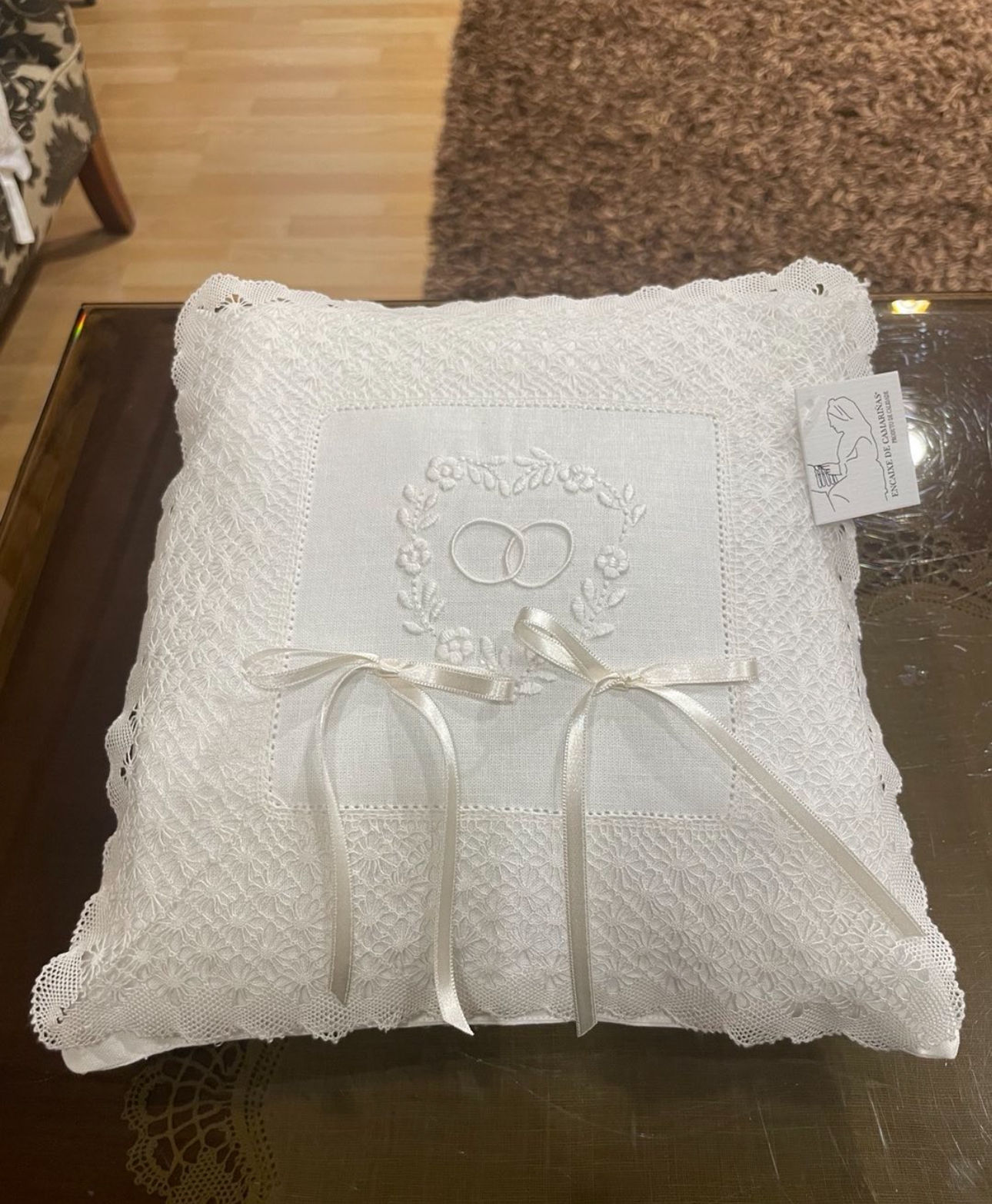 Cojín Alianzas 5 Viriles, con bordado Aros 