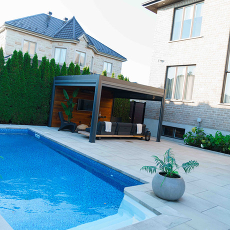 backyard luxury pools