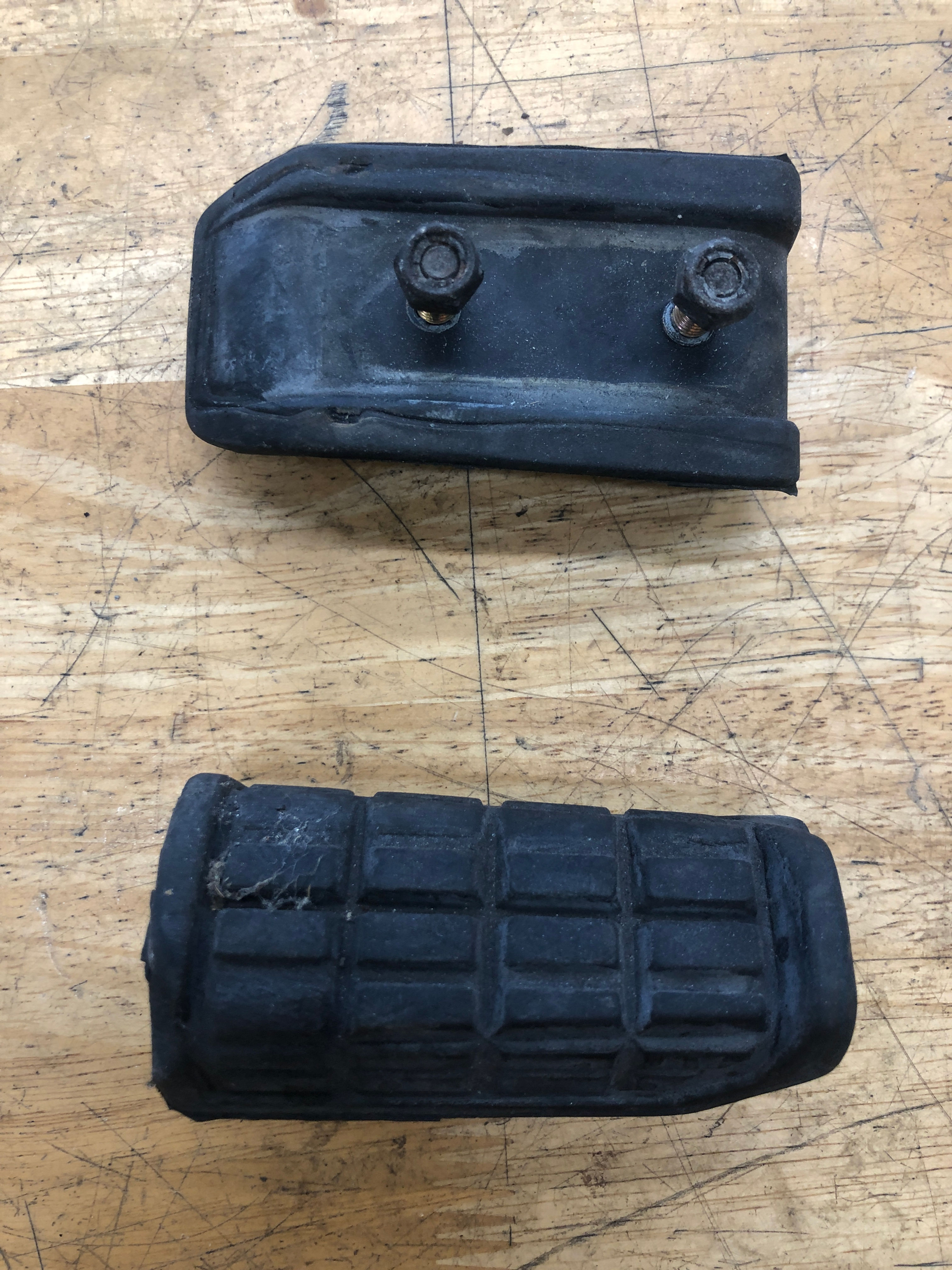 FJ Footrest Rubbers used