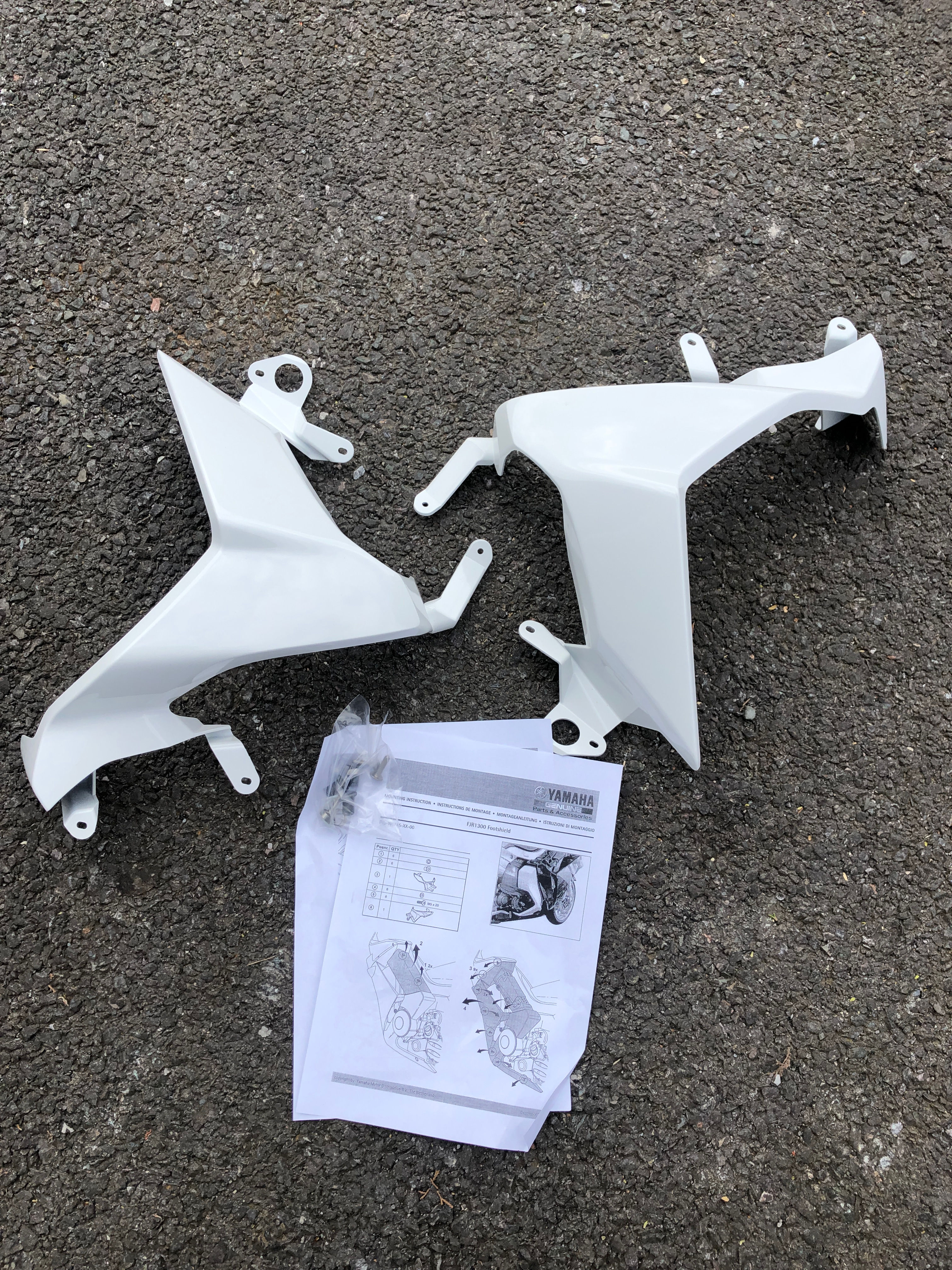 FJR1300 2013> Leg Shields