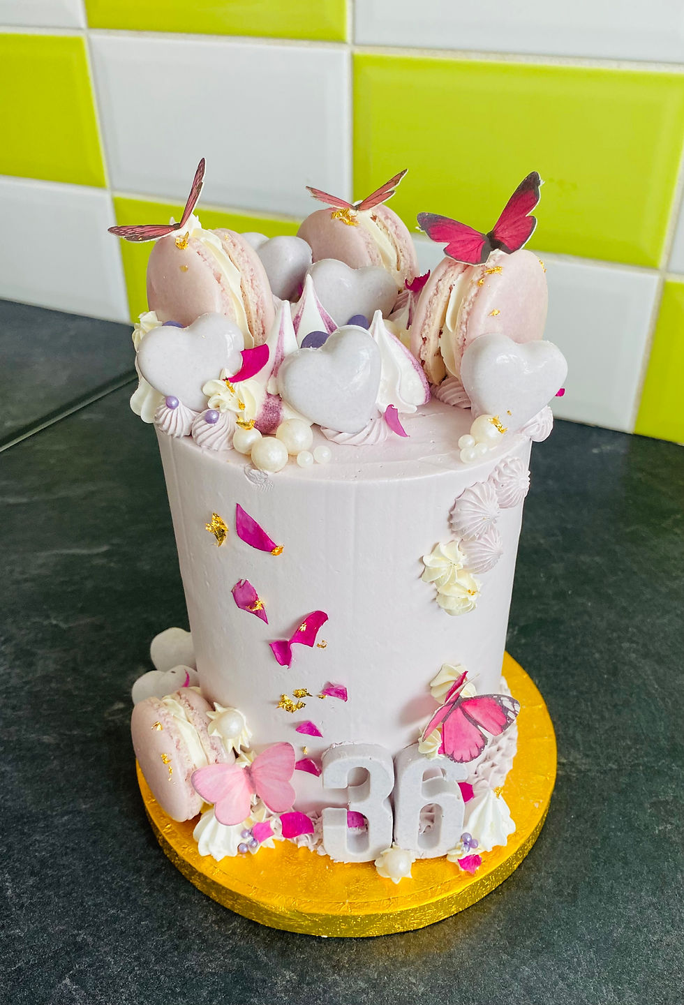 HOME Cakes chelmsford, sarahlillyrosecupcakes.co.uk, Essex