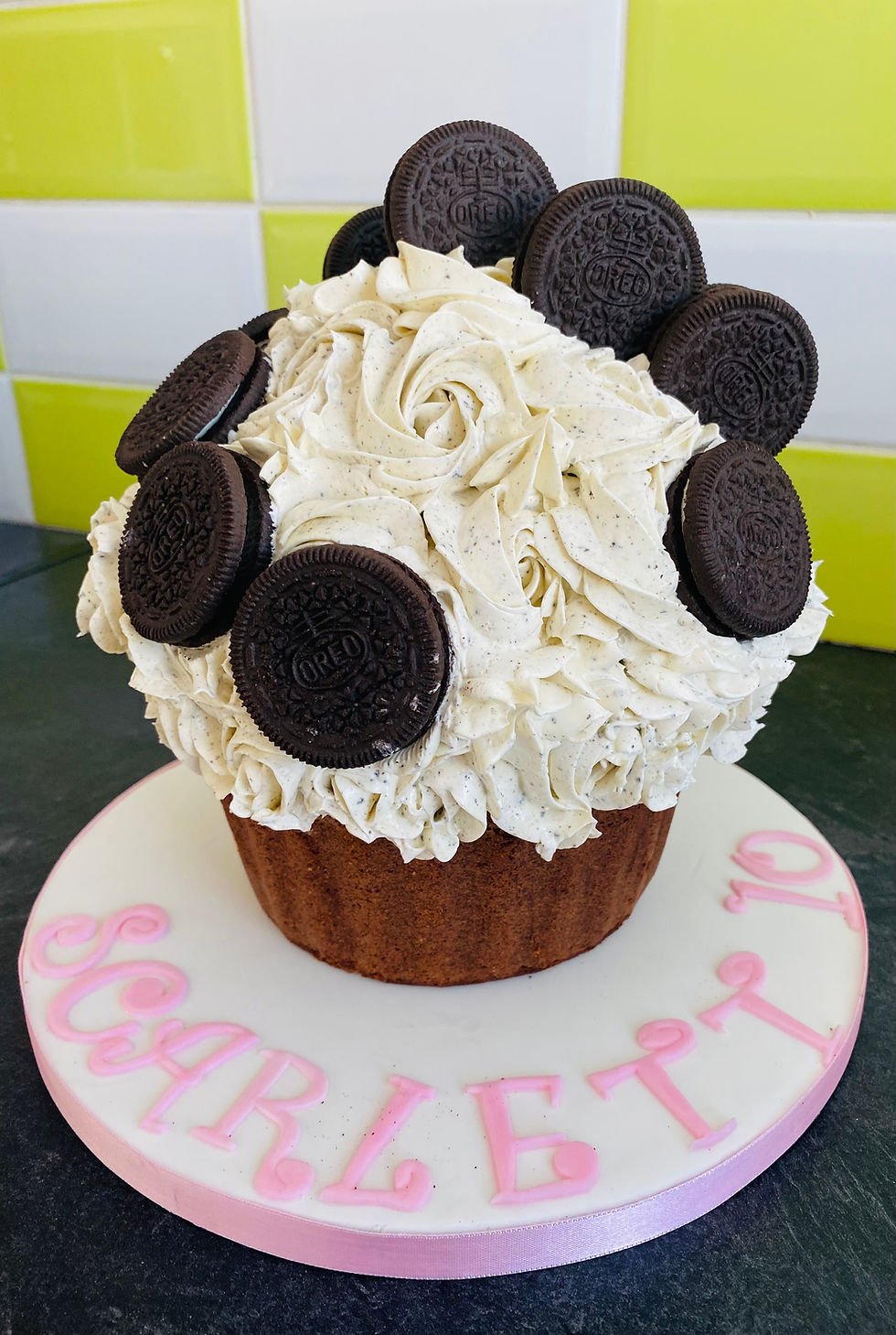 HOME Cakes chelmsford, sarahlillyrosecupcakes.co.uk, Essex