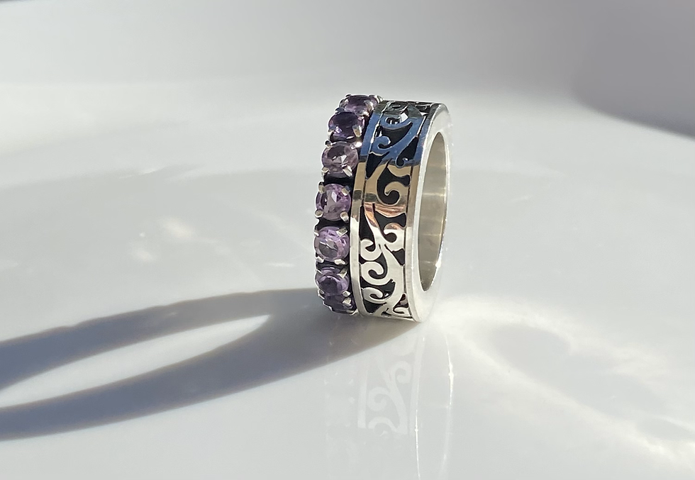 Thumbnail: Bali thick ring size 9 sterling silver with amethyst stones 