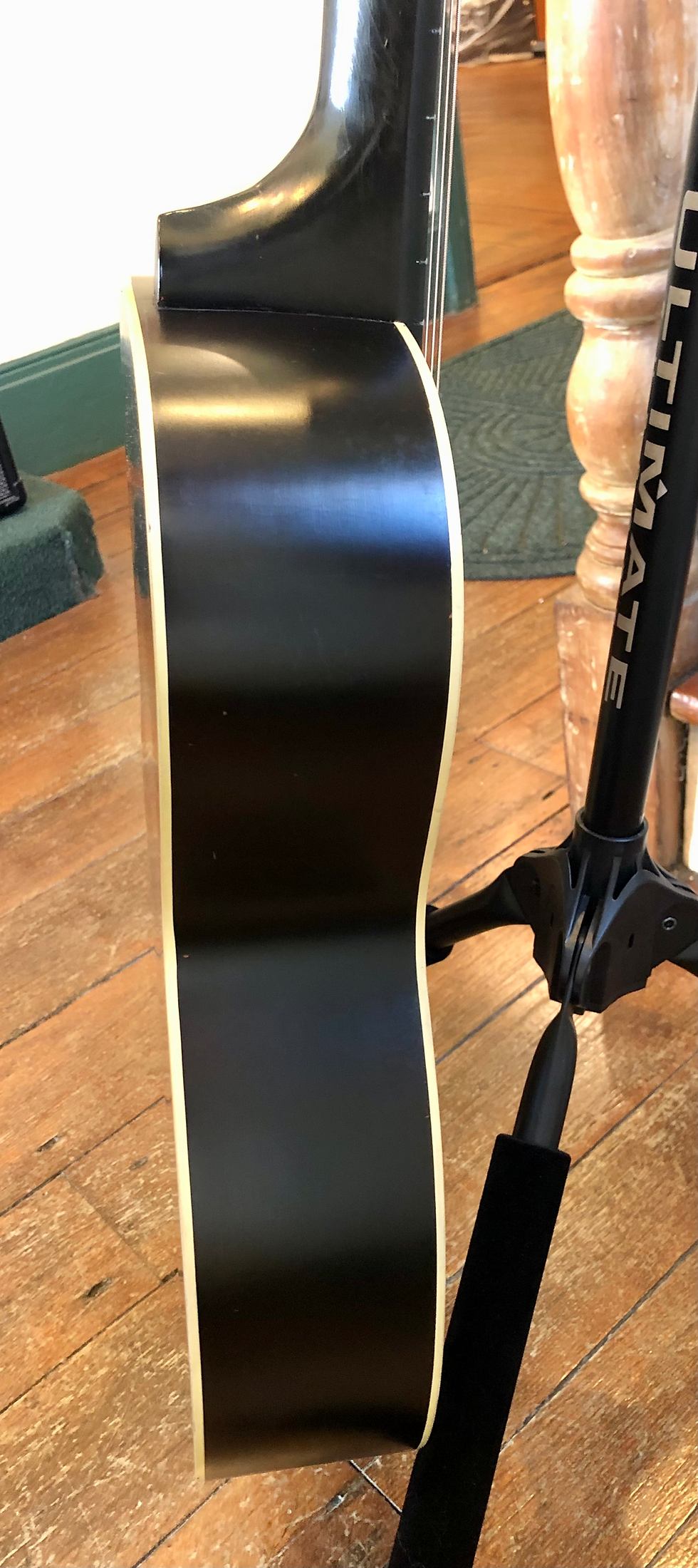 Thumbnail: treble rib Vintage 1930–1936 Unbranded V-Neck Resophonic Guitar