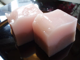 春季限定「桜ういろ」