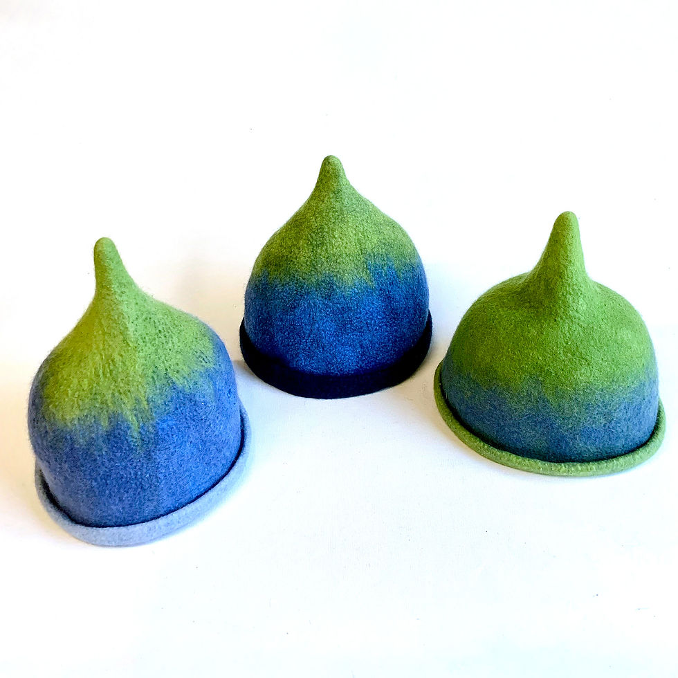 Miniaturebillede: Saunahatte i blå og grønne farver