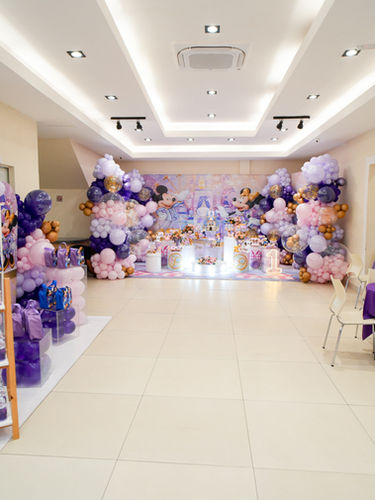 Decoração com o tema Mickey e Minnie no espaco para festa infantil Aquarella Park zona sul em São Paulo