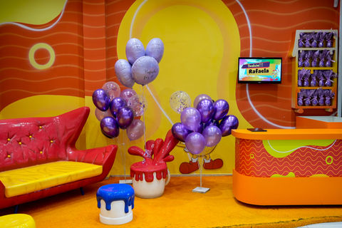 Ambiente único, interativo e instagramável com balões decorando o Buffet Infantil Aquarella Park na zona sul de São Paulo