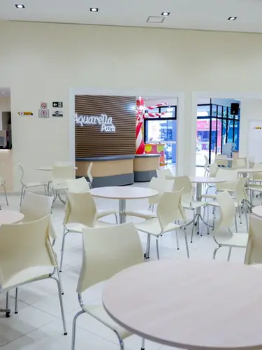 Ambiente social, bar e recepção do Buffet Infantil Aquarella Park na zona sul de São Paulo