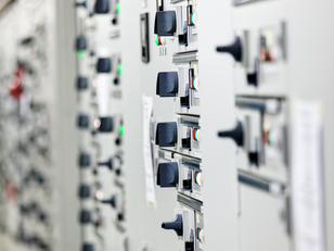 החלפת ארון חשמל: כיצד היא מתבצעת ומה חשוב לדעת?