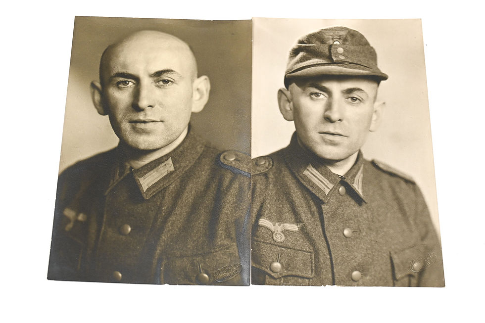 2 postkaarten van dezelfde persoon