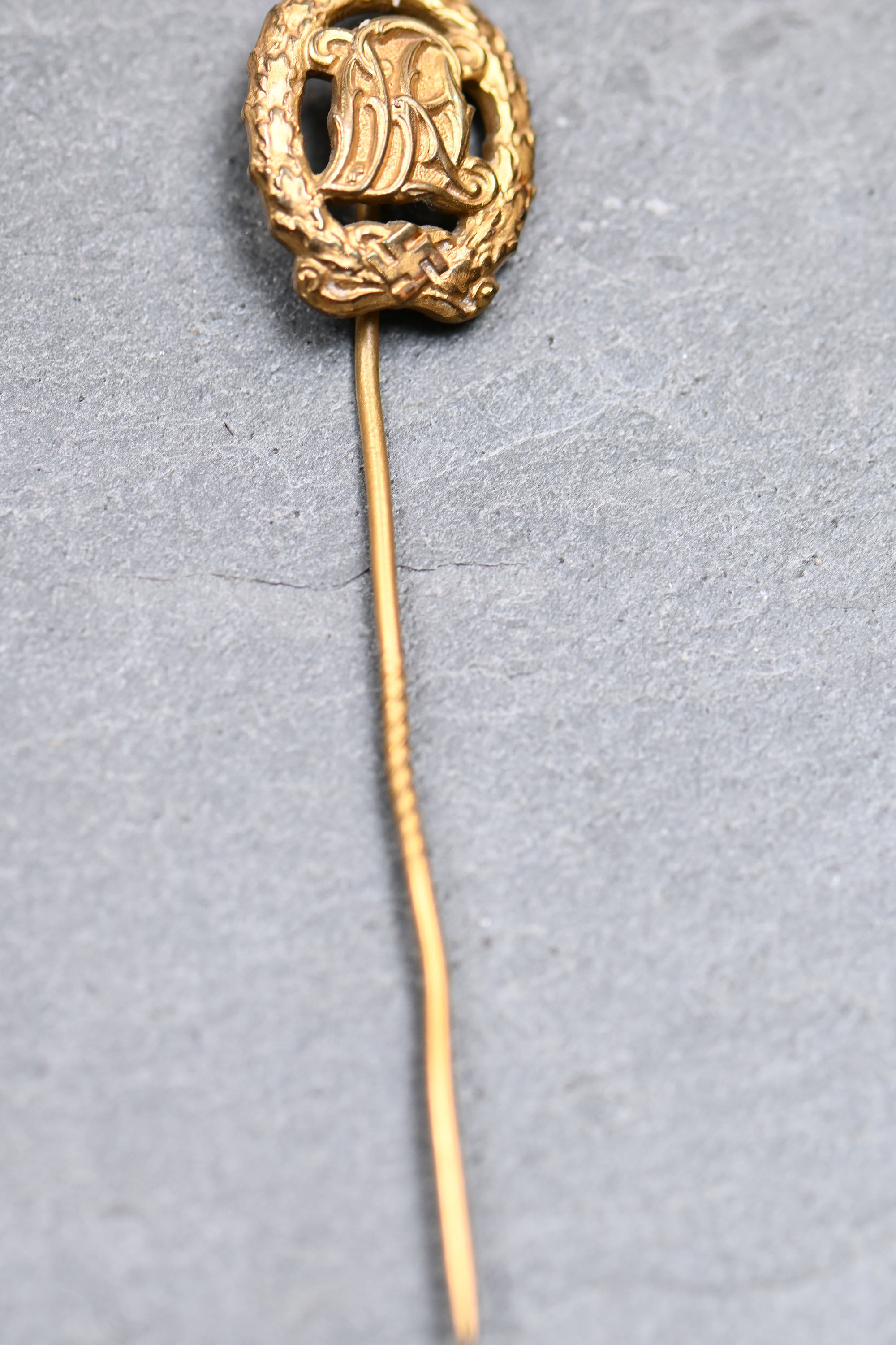 Gold DRL Sportabzeichen stickpin