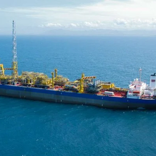 Petrobras, Shell e Chevron vão disputar leilão de petróleo que tem áreas no ES