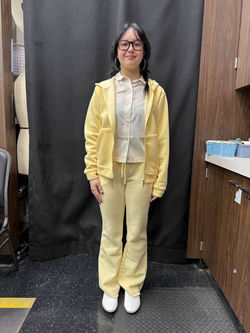 Olivia Truninger - Look 2 w Top 1 (Sweater Option 1)