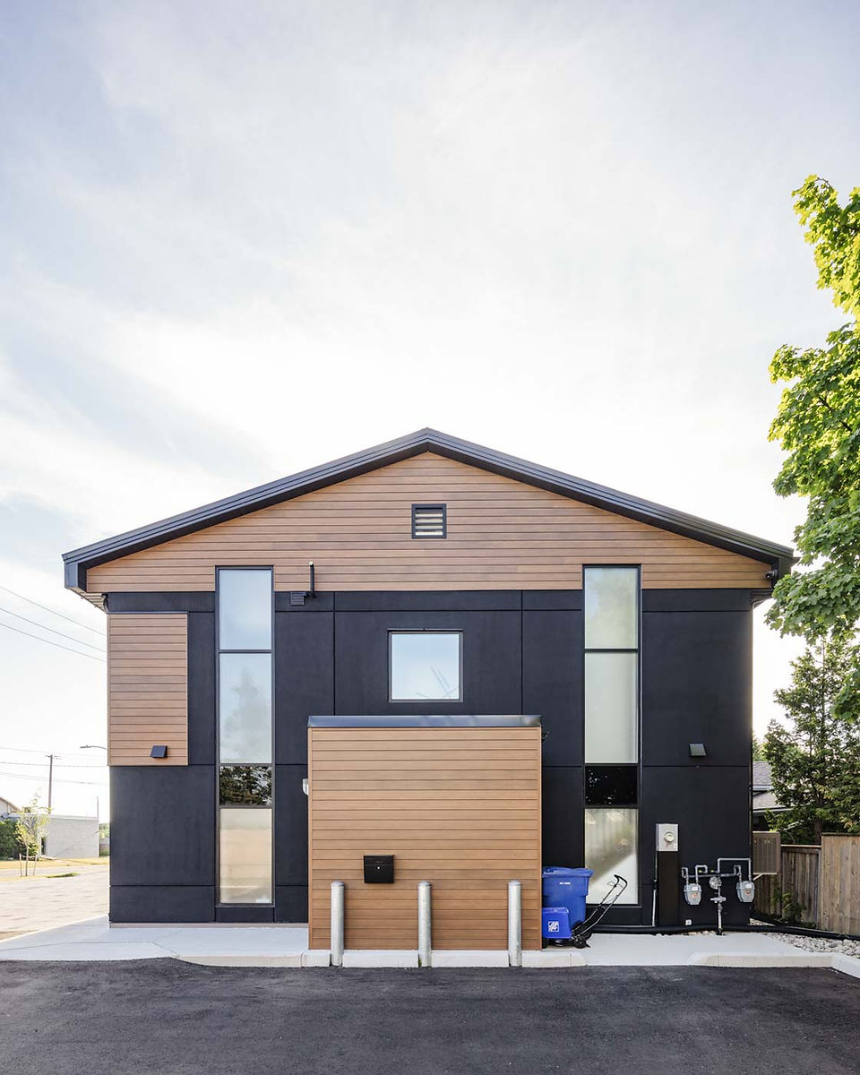 A dynamic entrance end.