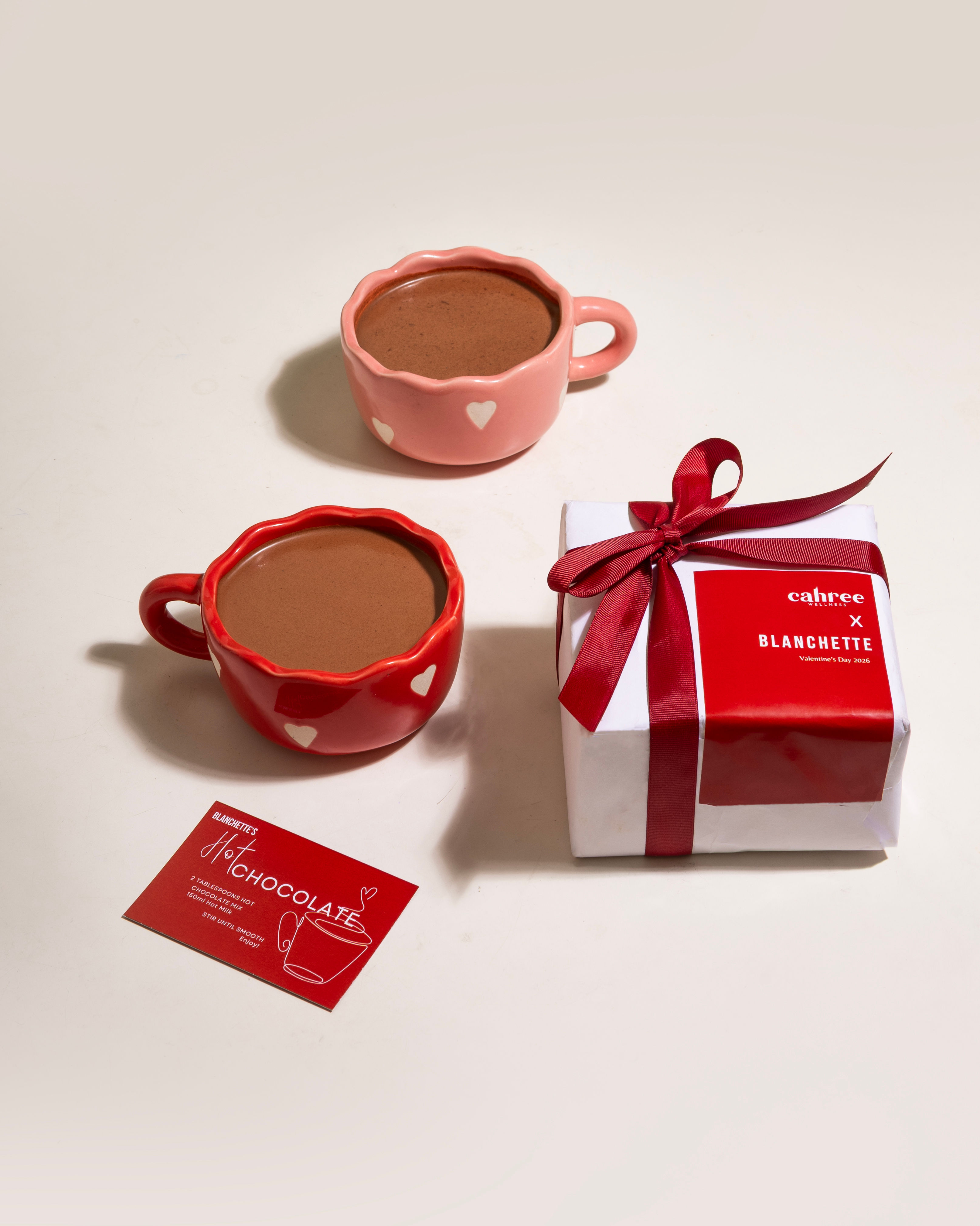 Valentine’s Day ceramic mug gift set in red and pink with heart details and gift box