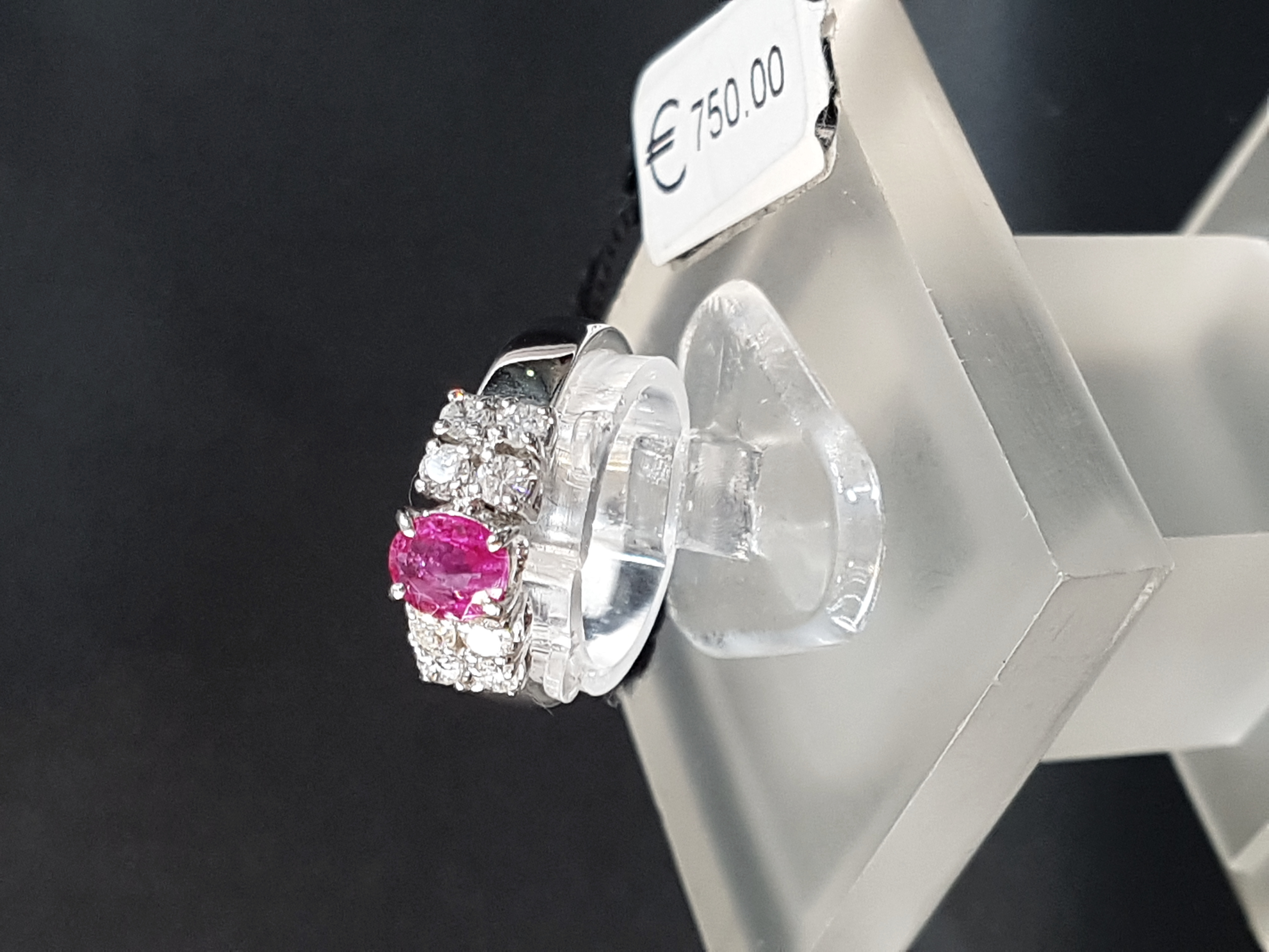 Anello