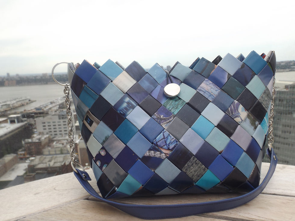 Thumbnail: Magazine Paper Purse