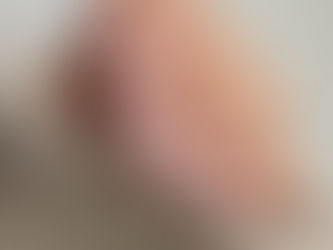 Saint-Valentin : une manucure lumineuse pour un moment qui compte