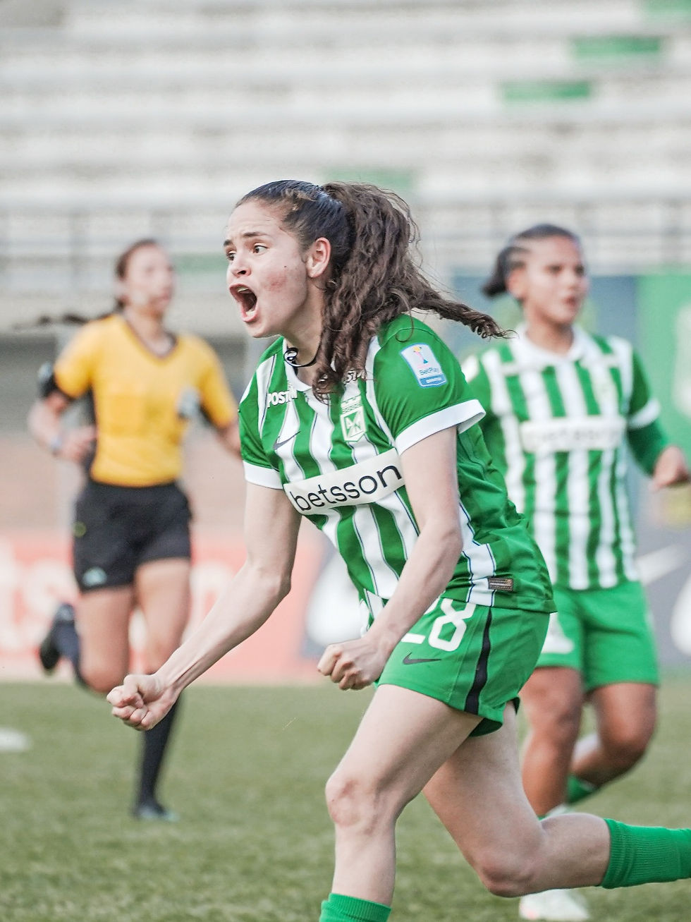 Jylis Corena descontó antes del final del primer tiempo y mantuvo con vida la ilusión verdolaga. Foto: Atlético Nacional Femenino