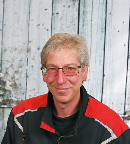 Roth 2025-1661_edited.jpg