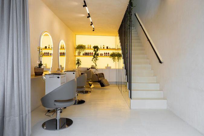 Recepção do Venus Studio di Bellezza, salão de beleza em Curitiba com projeto de arquitetura de interiores.