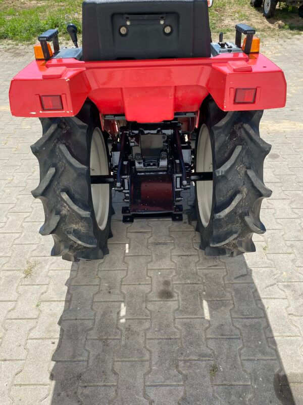 Miniatura: MITSUBISHI MT16 *M1724-11*