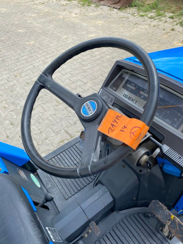 Miniatura: ISEKI LANDHOPE 137 *M1424-05*