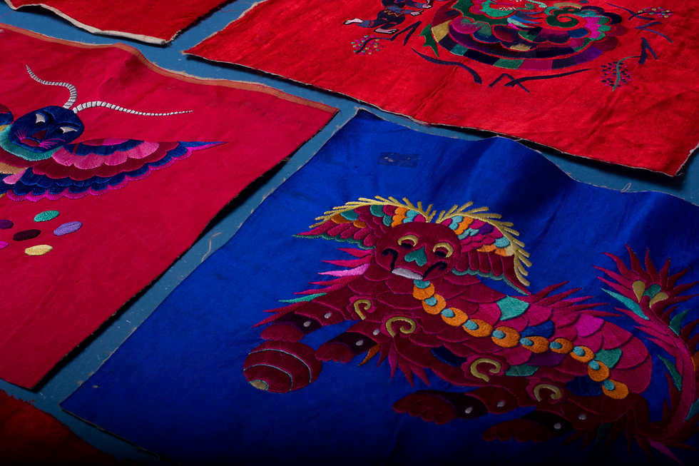 Thumbnail: 苖族吉祥刺繍掛布ܜ ܨ Hmong embroidered blessing altar ܨ