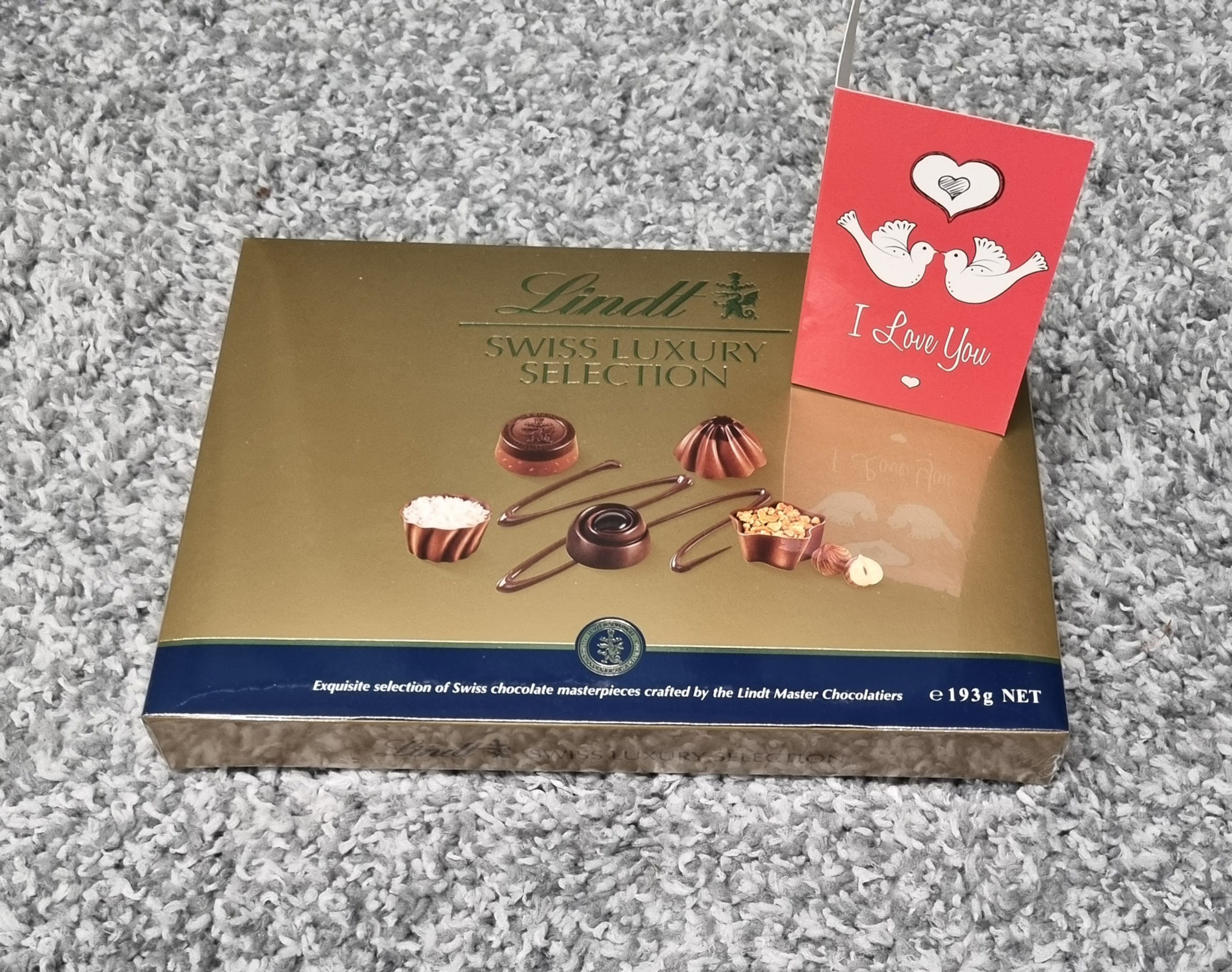 I Love You! Lindt Swiss Luxury Selection.(193 grams)