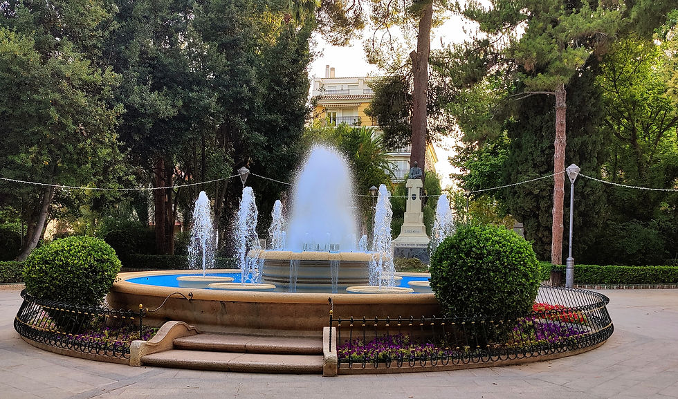 en vacker fontän i Jumilla