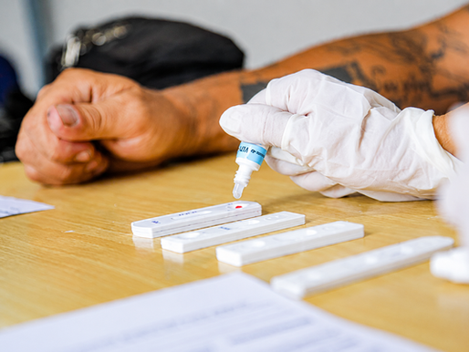 Fachada do Ministério Público do Tocantins, órgão que investiga o suposto compartilhamento de informações sigilosas sobre pacientes indígenas diagnosticados com HIV em grupos de WhatsApp.