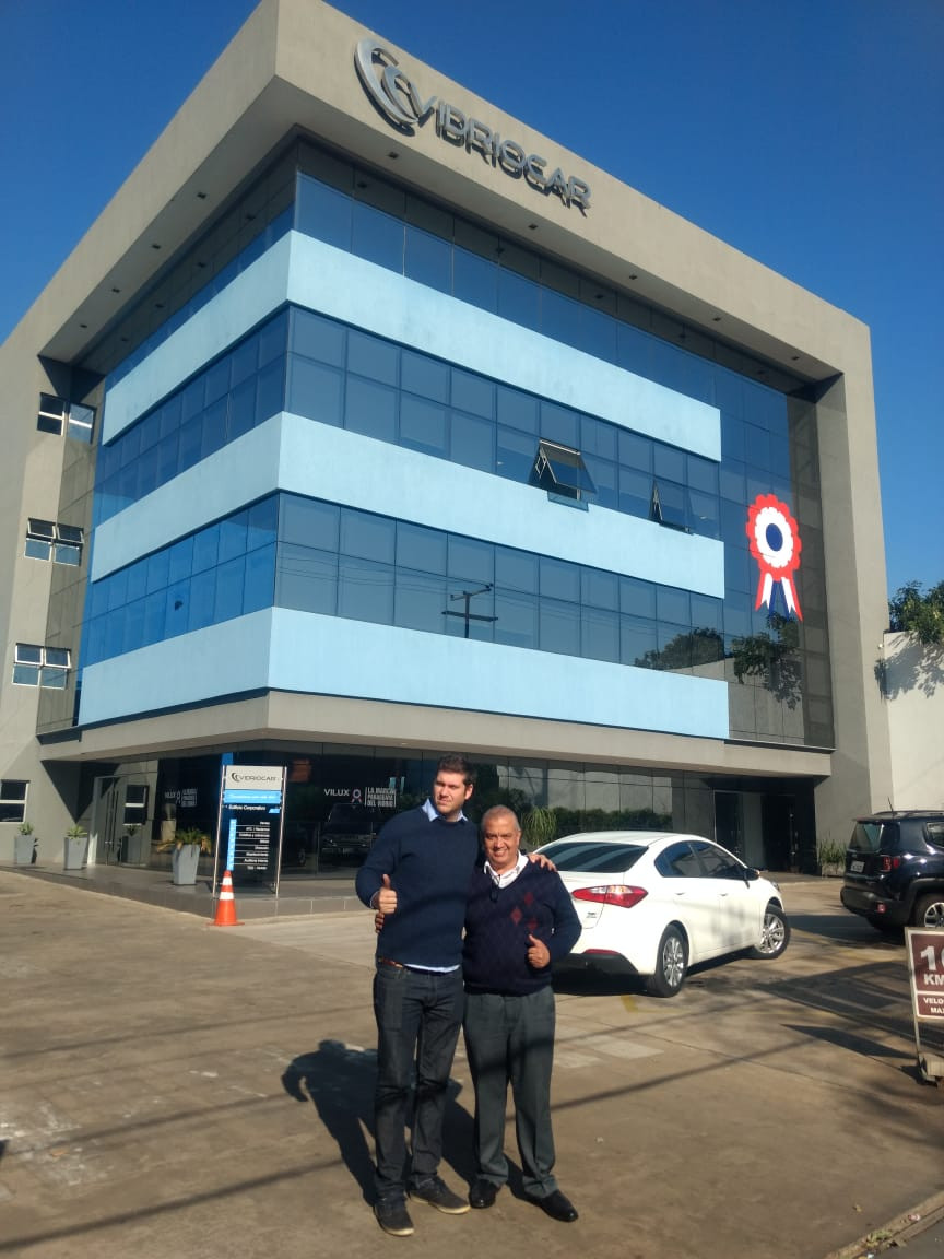 Rodrigo Calabro, da Vidriocar, e Nilton Batista, da Support Glass