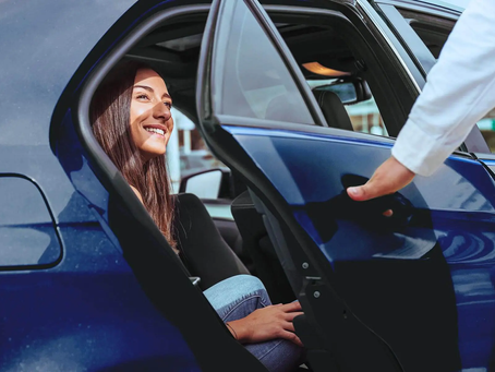 Benefits of Airport Taxi Services for Business Travellers from Broadway to Birmingham