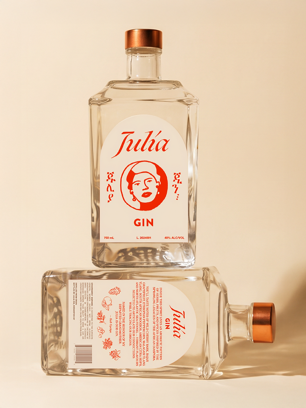 Julia-Gin-Bottle