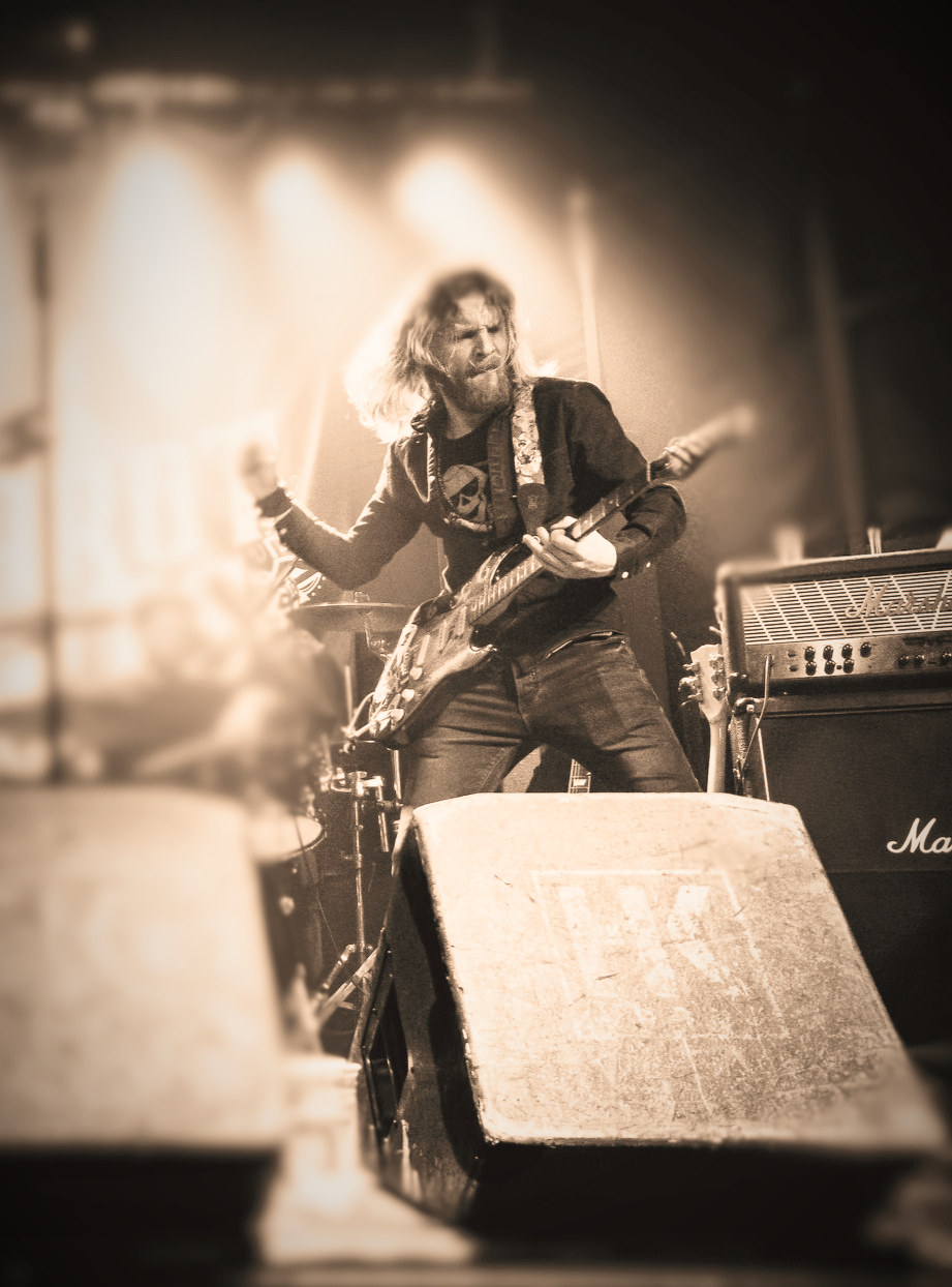 Jimi Rycroft playing at the Tunbridge Wells Forum