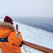 18Dec11h36m19s_Matha Strait©PONANT-MLouagie_LOU_0040.jpg