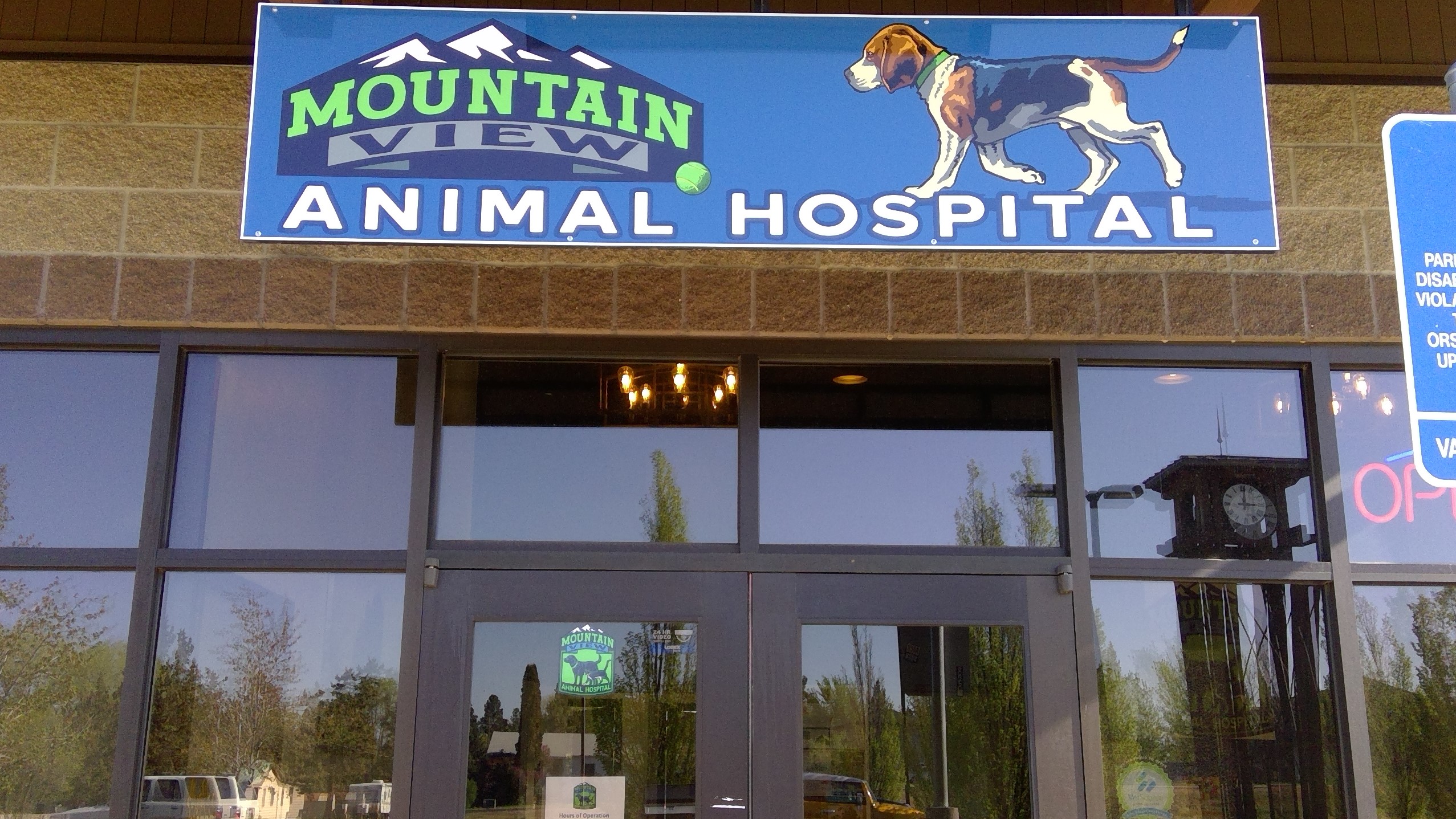 Mountain View Animal Hospital / Veterinary Clinic / Redmond, OR