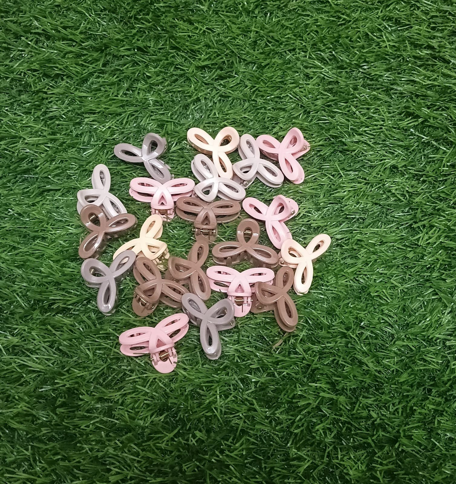 Multicolor Korean Hair Clips - 6 pcs