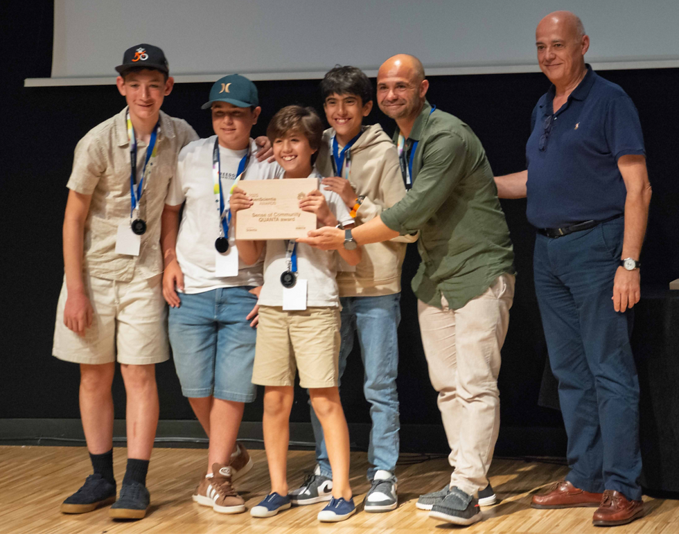 Sentido de comunidad award_edited.png