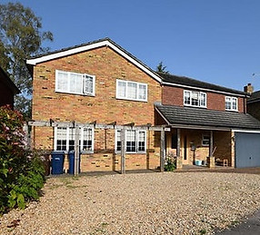 boundstone taxi service in farnham