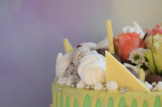 MINT DRIP CAKE (6).JPG