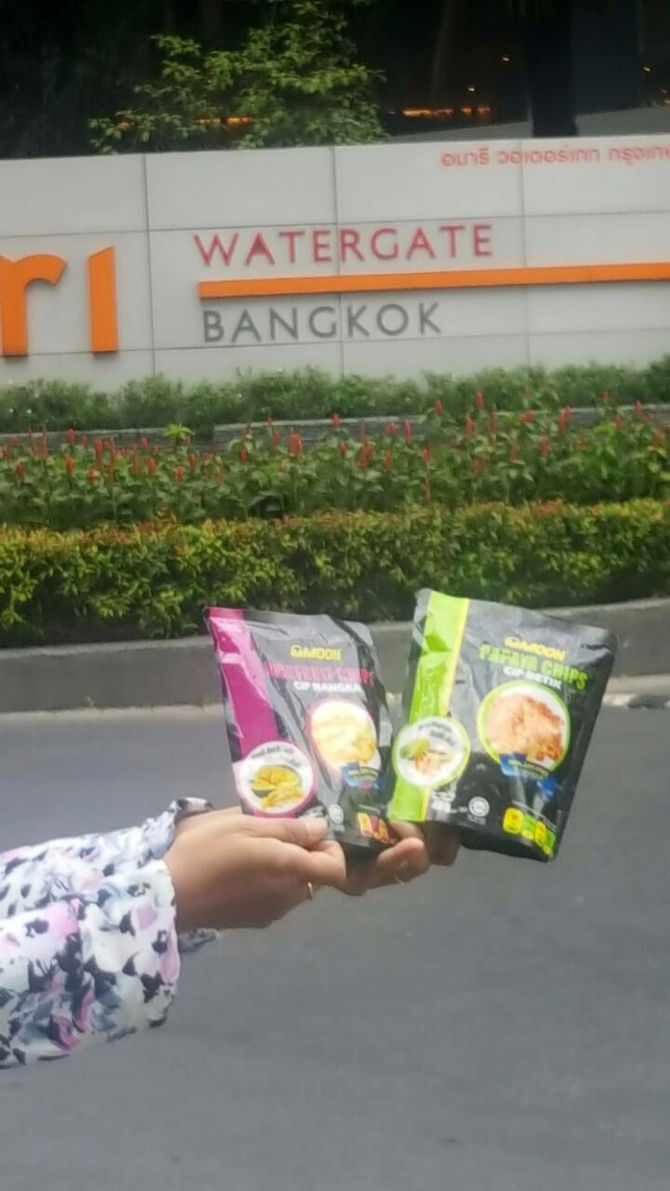 Malaysian Fruit Chips In Bangkok!