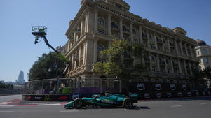 Russell lidera la FP2 del GP de Azerbaiyán; Aston Martin saldrá desde el fondo de la parrilla