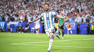Lionel Messi firma un hat-trick y guía a Argentina en su debut mundialista ante Argelia