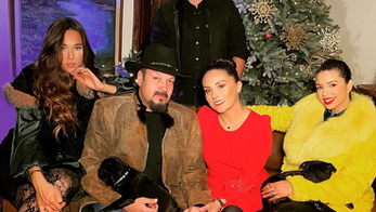 Pepe Aguilar quiere dejar el amor por la música regional a Ángela y Leonardo