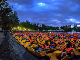 La nube en el jardín se proyectará sobre el Lago Mayor del Bosque de Chapultepec, una experiencia de cine flotante única en la ciudad.