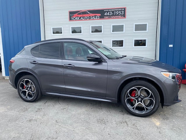 2022 ALPHA ROMEO STELVIO Ti VELOCE AWD