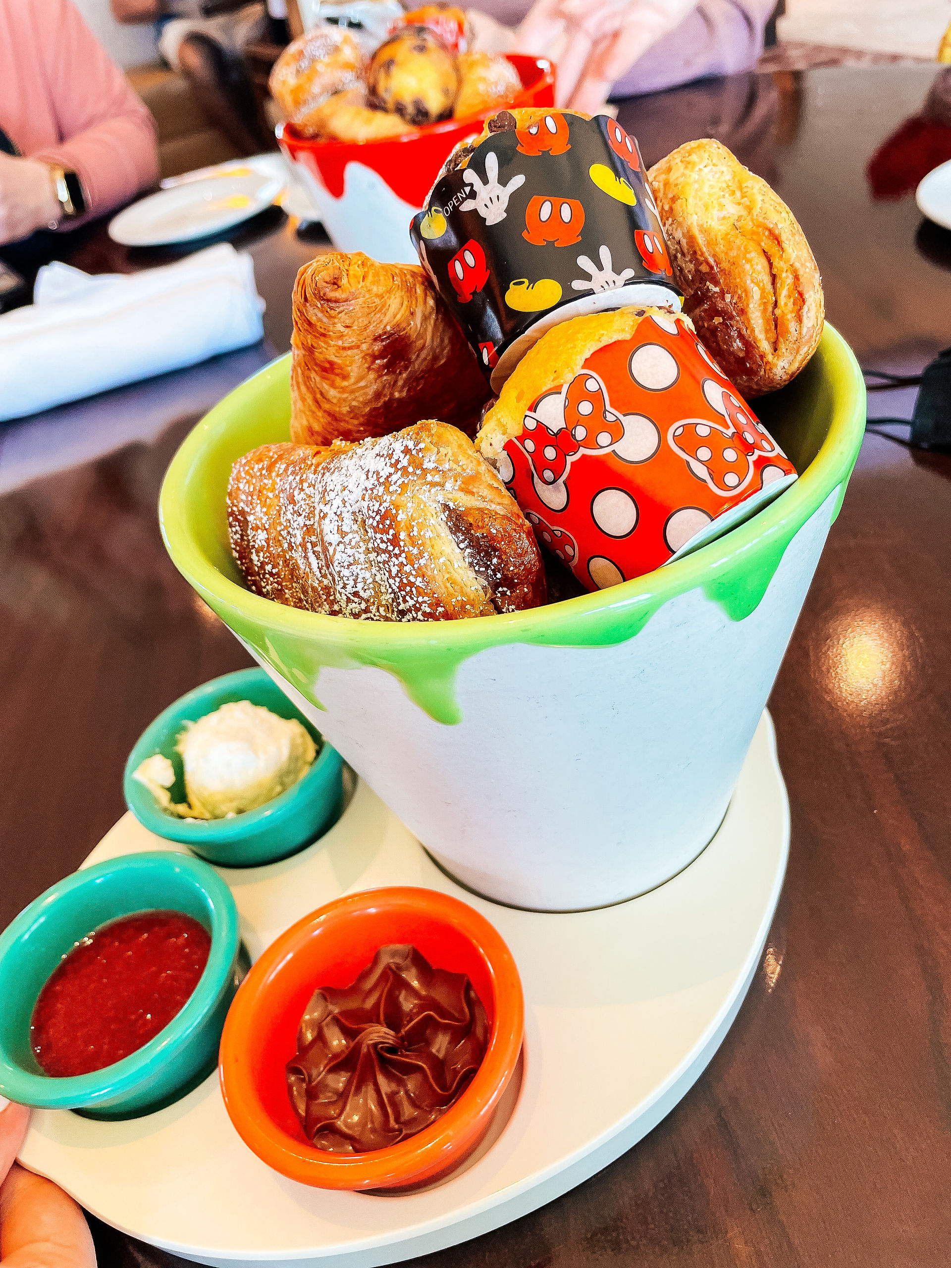 Breakfast Bread Service at Topolino Terrace